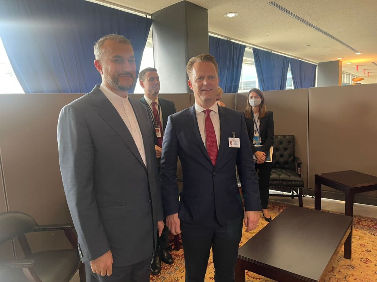 Iranian, Danish FMs meet in New York