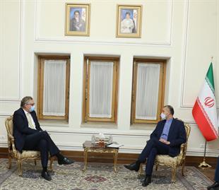 Outgoing Netherland ambassador says farewell to Iran FM
