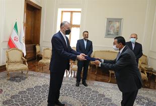 UNICEF chief meets Iran FM