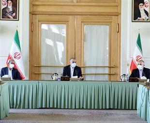 Foreign Ministry, Iran Chamber of Commerce Hold 1st Consultation Forum