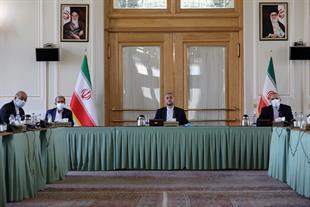 Foreign Ministry, Iran Chamber of Commerce Hold 1st Consultation Forum